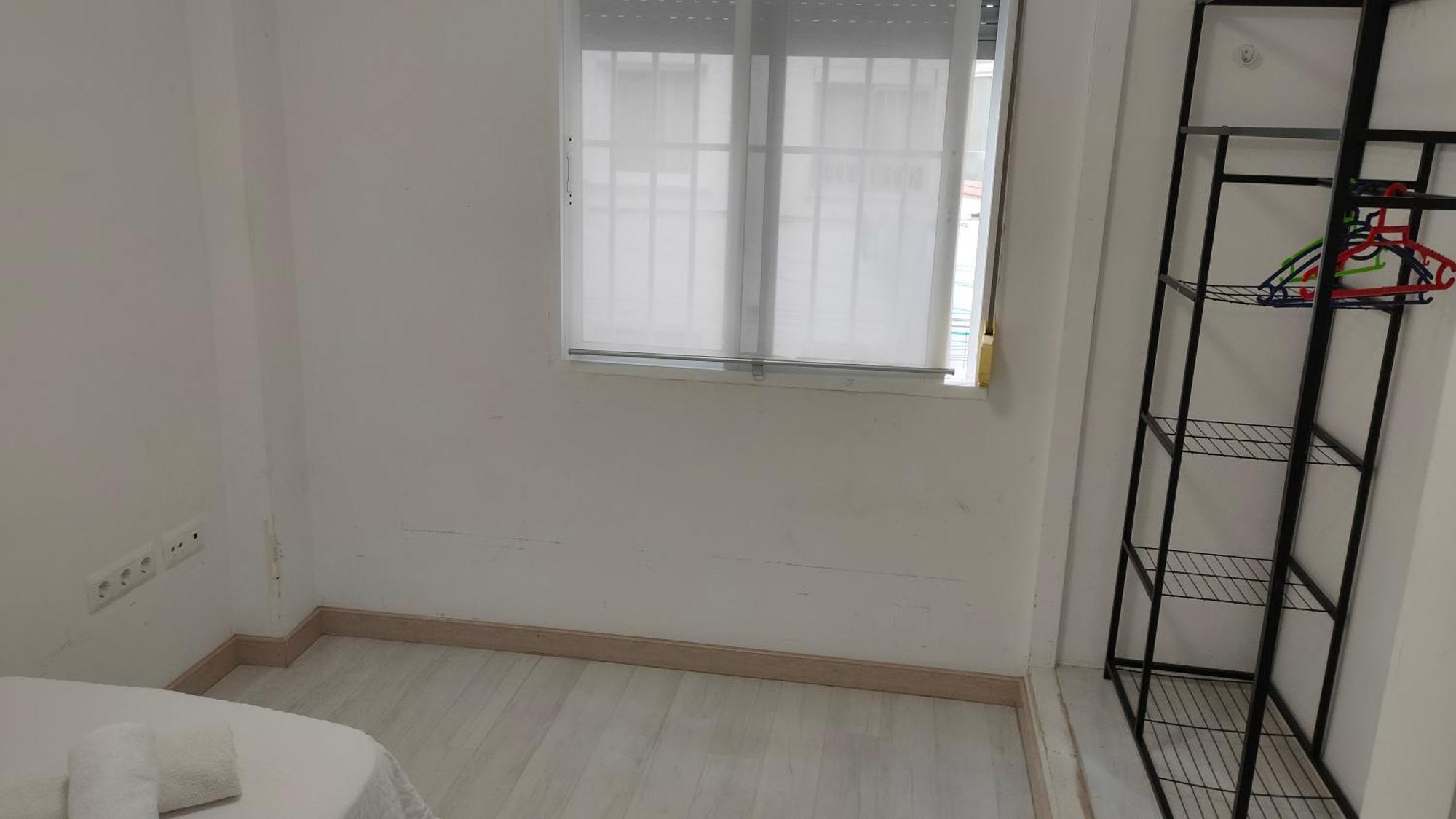 Piso Con Parkinprivado Y A10minutosdelaplayaandando Appartement *